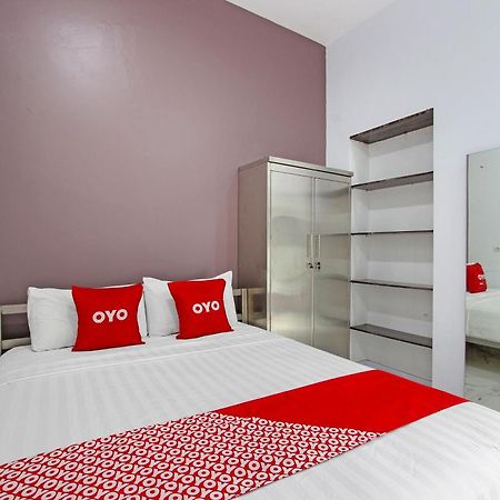 Super Oyo Capital O 91665 D'Prof Exclusive Guesthouse Semarang Exterior photo