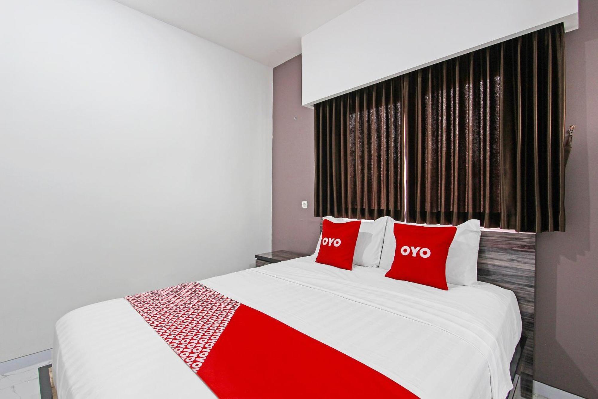 Super Oyo Capital O 91665 D'Prof Exclusive Guesthouse Semarang Exterior photo
